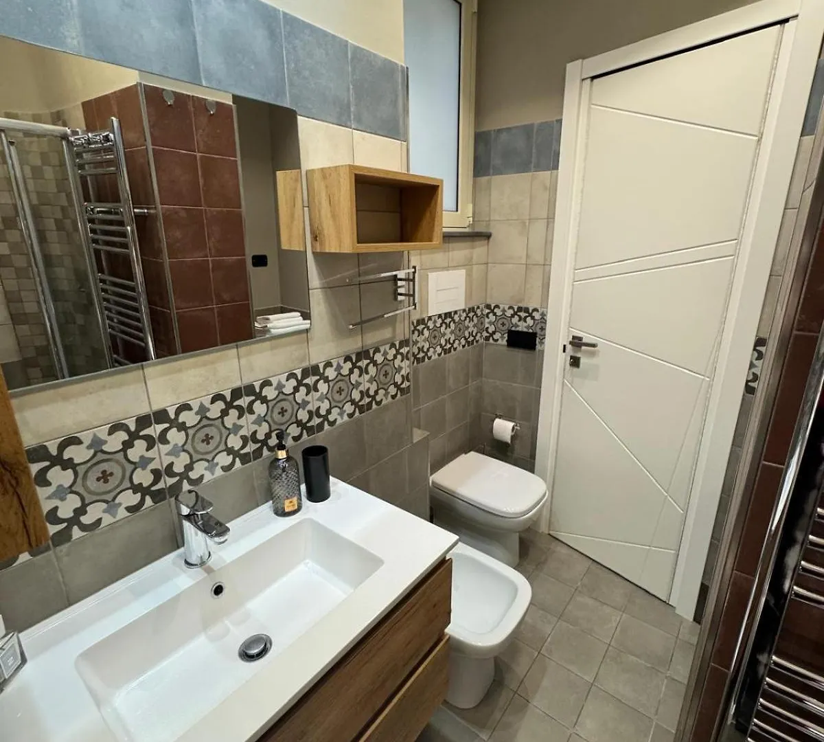 Luxury Grey Apartment Milazzo