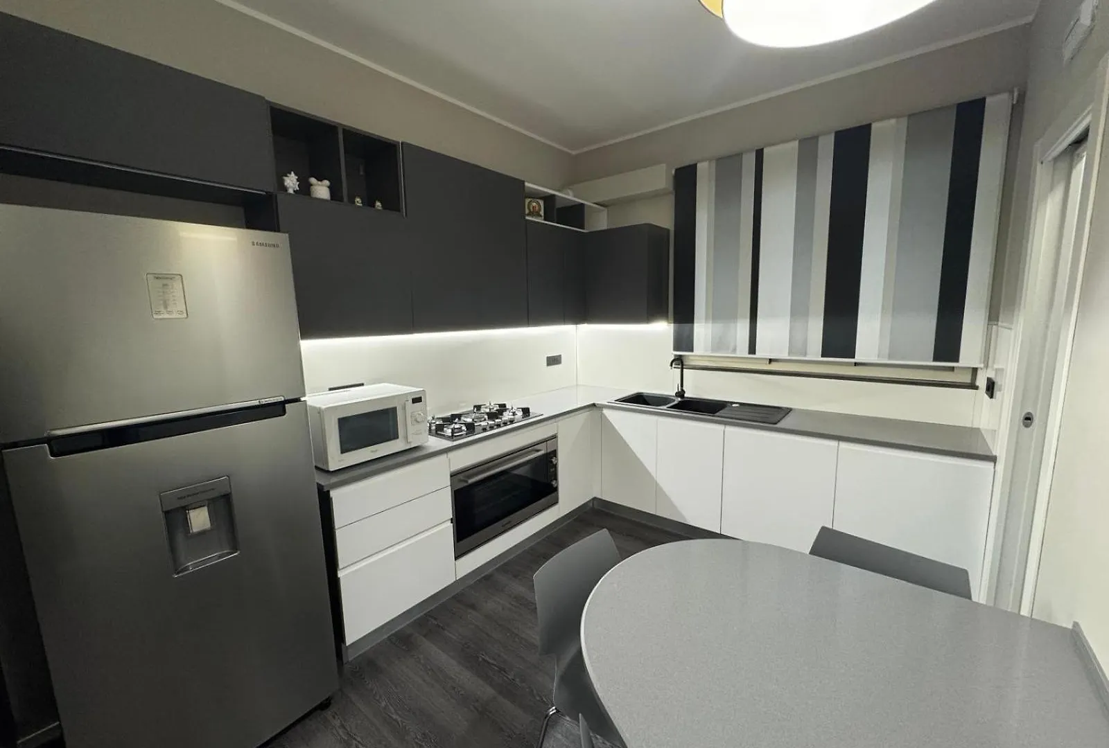 Luxury Grey Apartment Milazzo