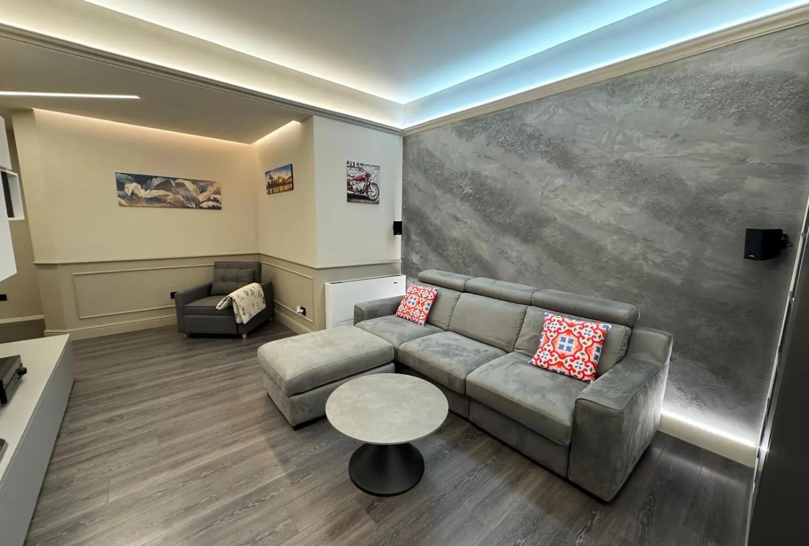 Luxury Grey Apartment Milazzo